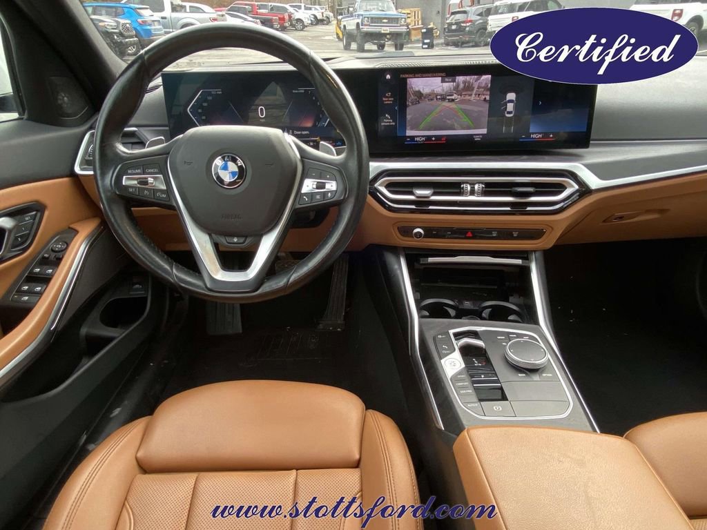 Used 2023 BMW 330i Sedan w/ Premium Package image 9