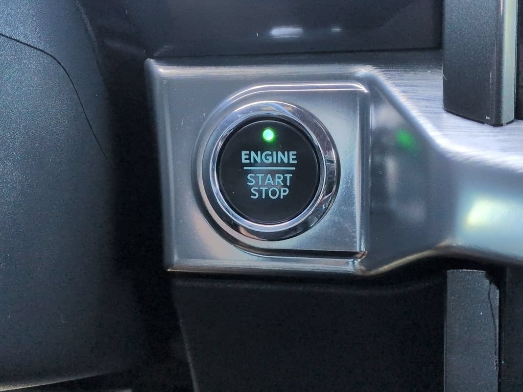 Certified 2023 Ford F150 Lariat AWD/4WD image 16