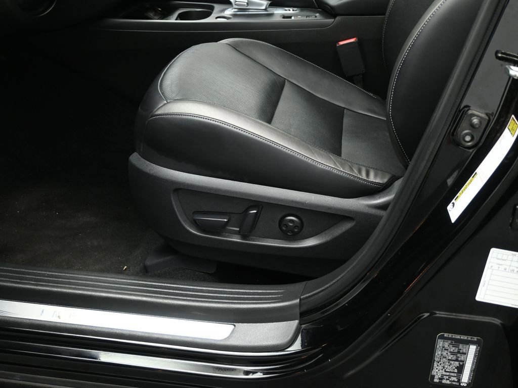 Used 2024 INFINITI QX50 Luxe image 38