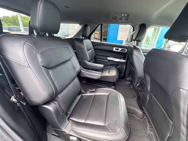 Certified 2023 Ford Explorer XLT w/ Equipment Group 202A AWD/4WD image 13