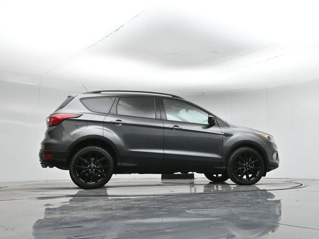 Certified 2019 Ford Escape SE image 11