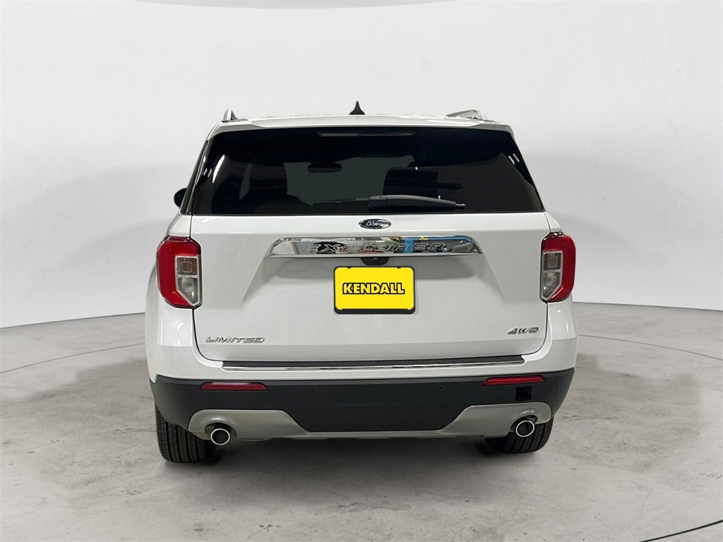 Certified 2024 Ford Explorer Limited image 4