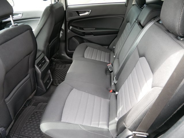 Certified 2022 Ford Edge SE w/ Black Appearance Package AWD/4WD image 12
