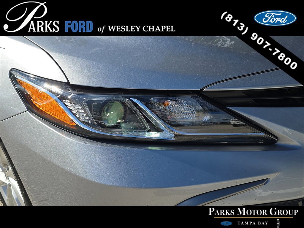 Used 2024 Toyota Camry LE image 5