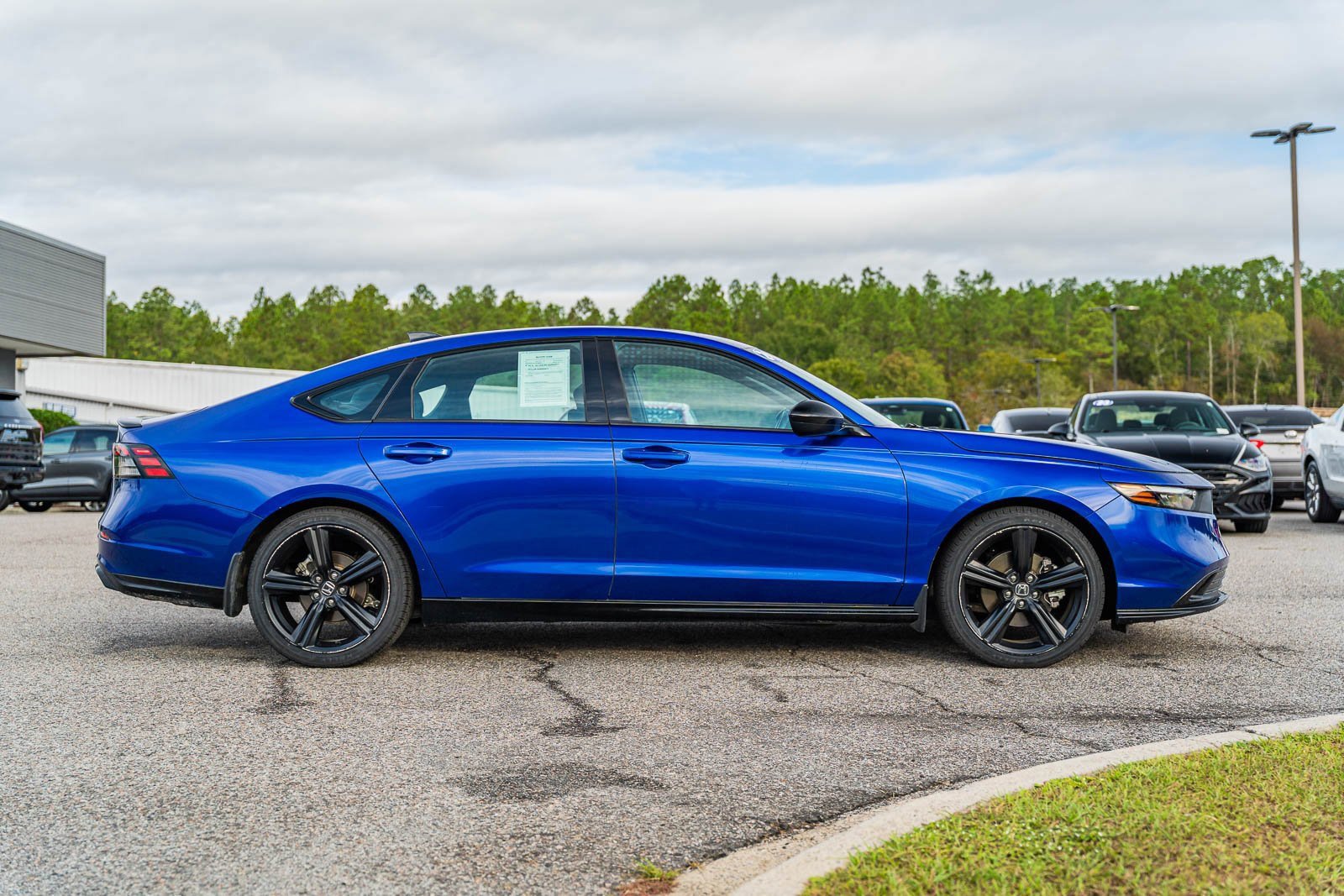 Used 2024 Honda Accord Sport image 7