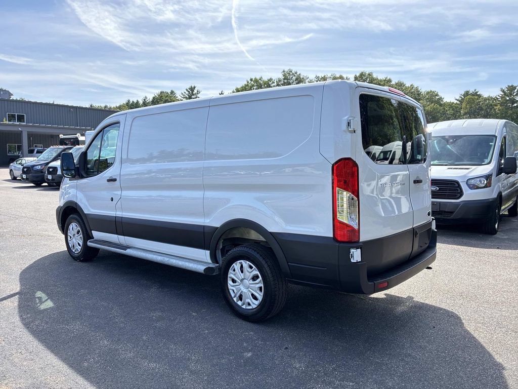 Certified 2025 Ford Transit 250 Low Roof w/ Exterior Upgrade Package RWD image 5