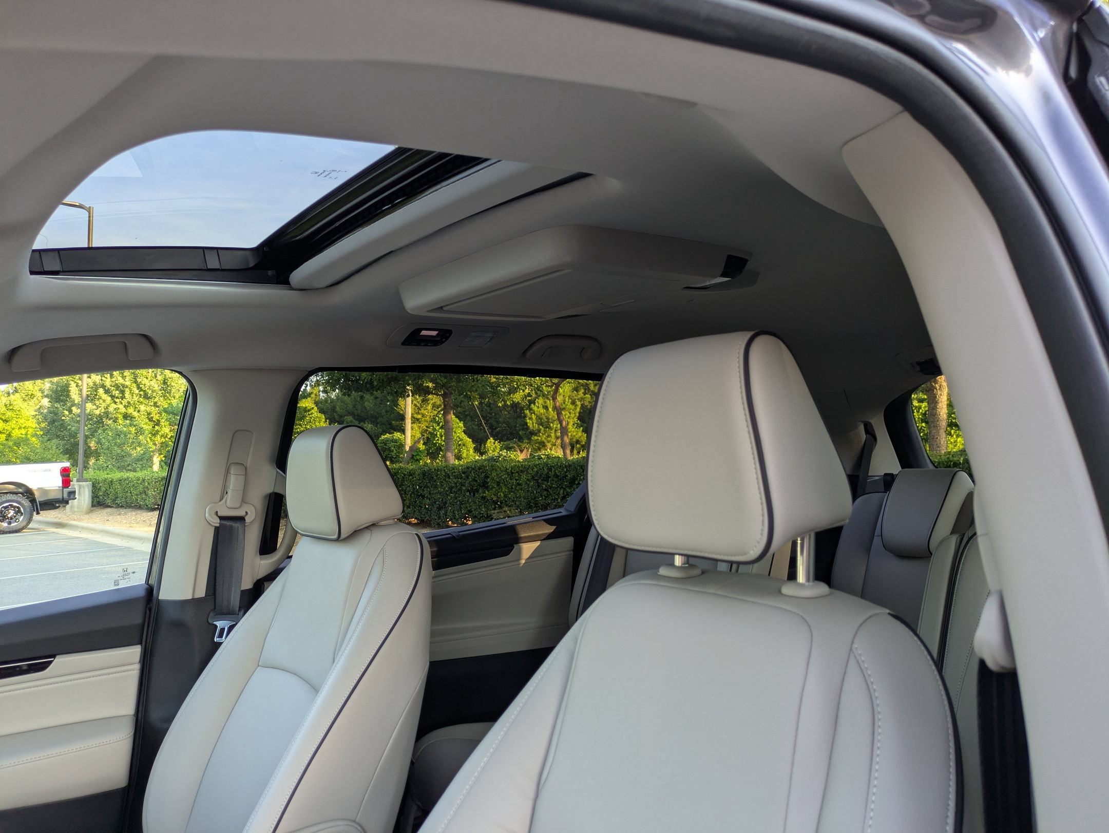 Used 2025 Honda Odyssey Touring image 27
