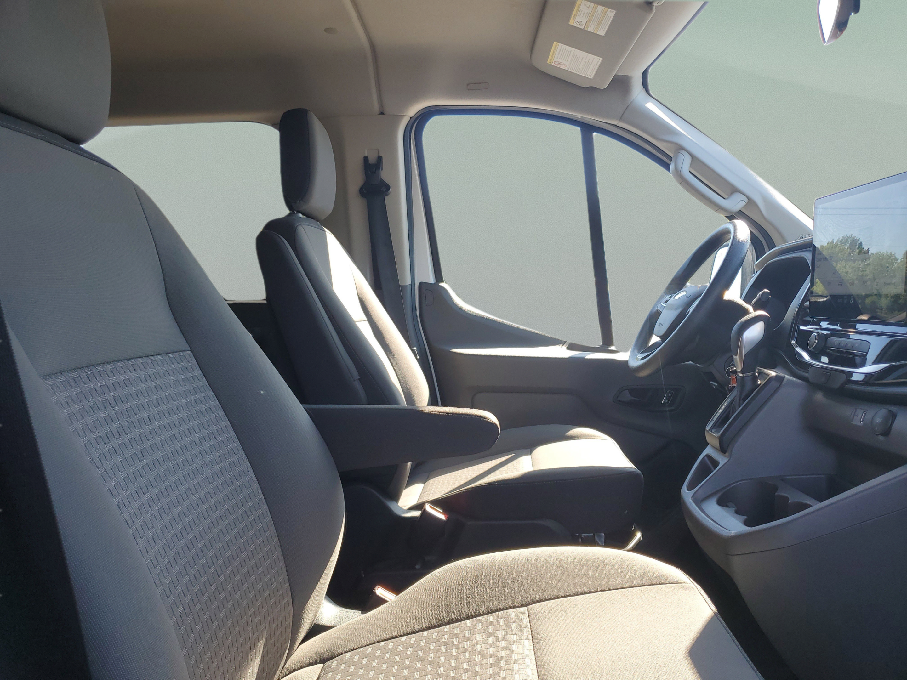 Certified 2023 Ford Transit 350 XLT RWD image 7