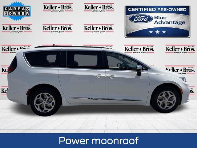 Used 2023 Chrysler Pacifica Limited AWD/4WD image 8
