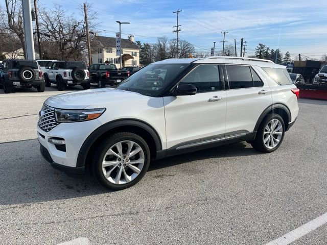 Certified 2022 Ford Explorer Platinum w/ Equipment Group 601A image 2
