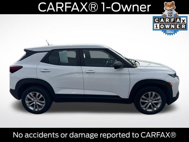 Used 2022 Chevrolet TrailBlazer LS FWD image 2