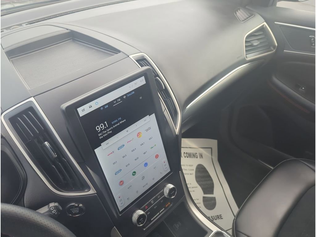 Certified 2024 Ford Edge ST-Line w/ Class II Trailer Tow Package image 18