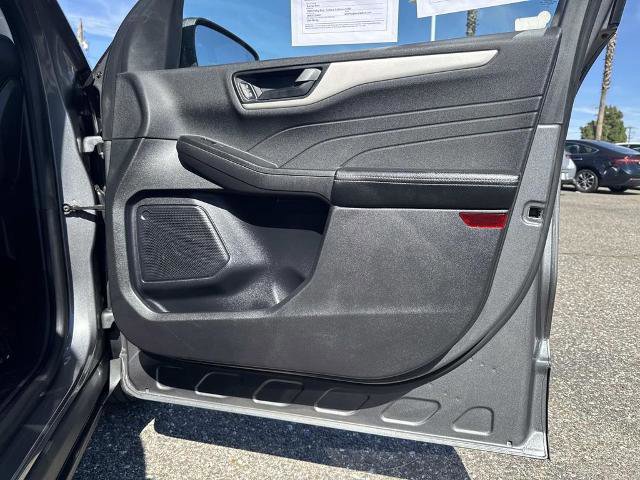 Certified 2022 Ford Escape SE image 28