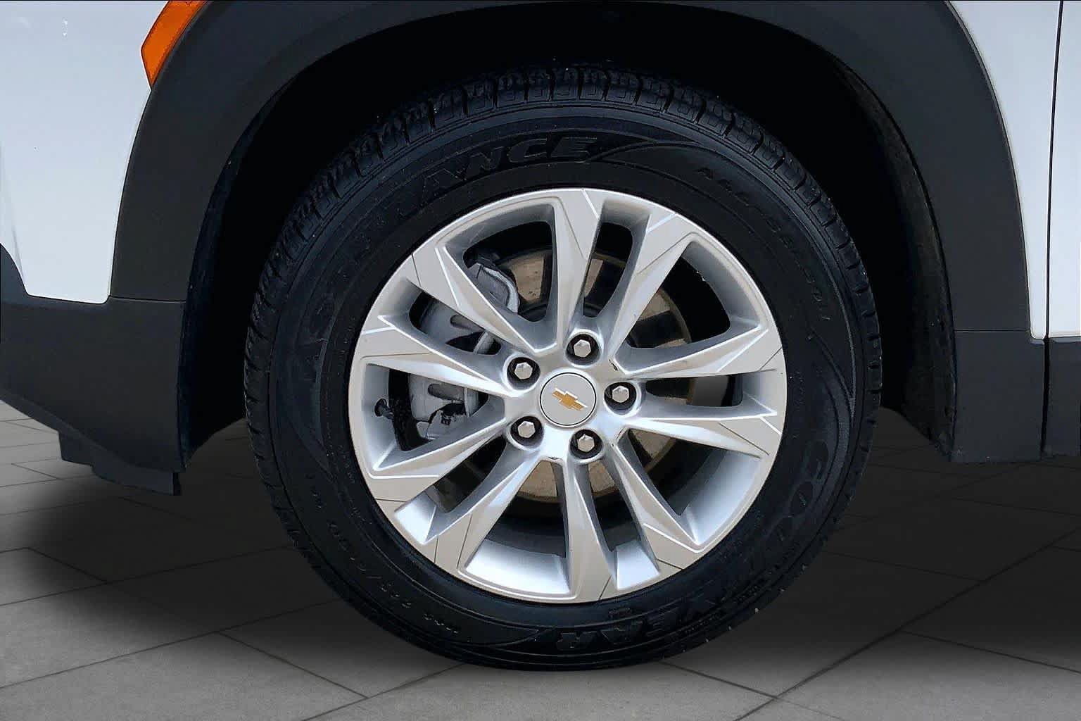 Used 2023 Chevrolet TrailBlazer LS FWD image 10