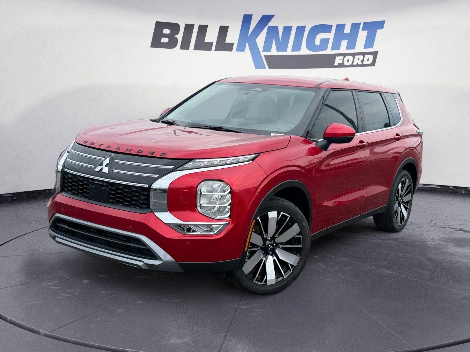 Used 2025 Mitsubishi Outlander SE