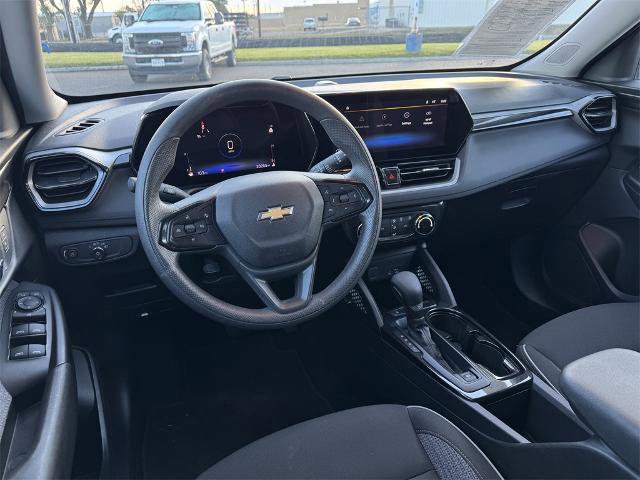Used 2025 Chevrolet TrailBlazer LT image 16
