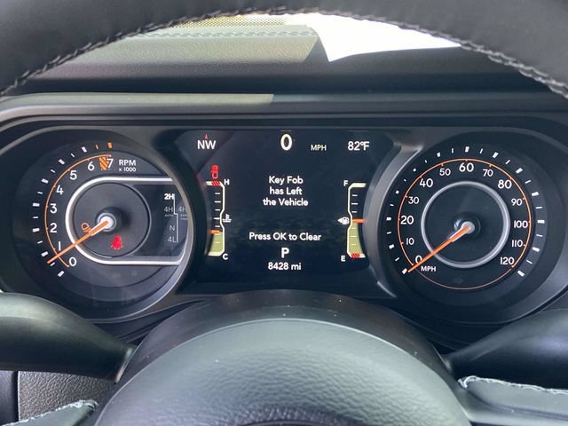 Used 2025 Jeep Gladiator Mojave AWD/4WD image 30