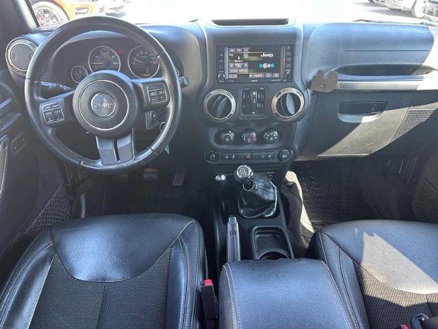 Used 2017 Jeep Wrangler Unlimited Sahara image 10