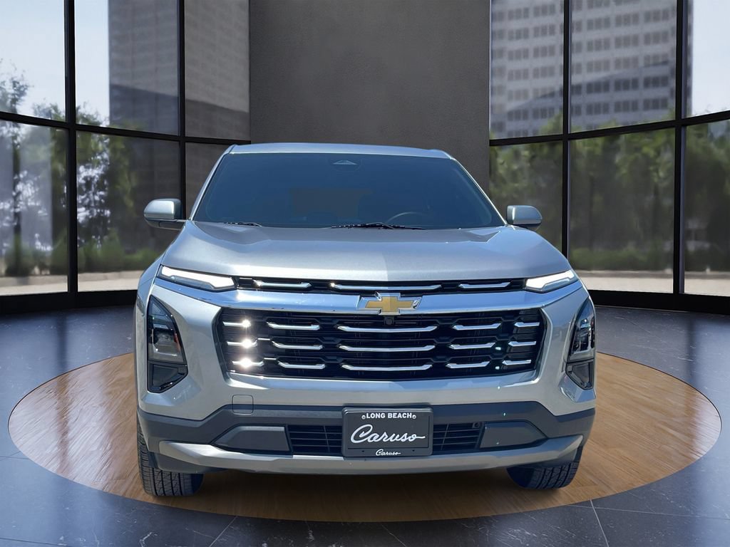 Used 2026 Chevrolet Equinox LT FWD image 8