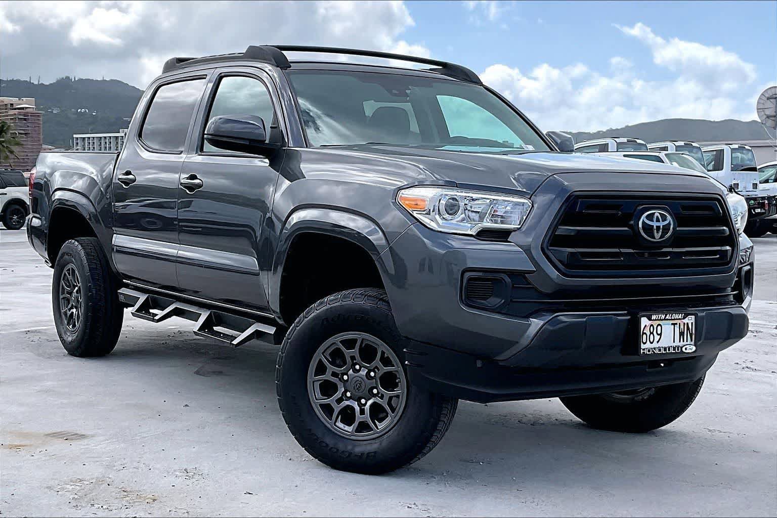 Used 2018 Toyota Tacoma SR5 RWD image 21
