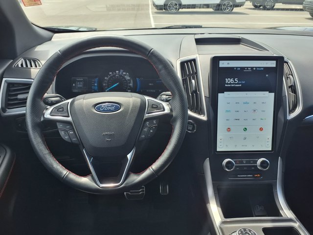 Certified 2024 Ford Edge ST-Line AWD/4WD image 9