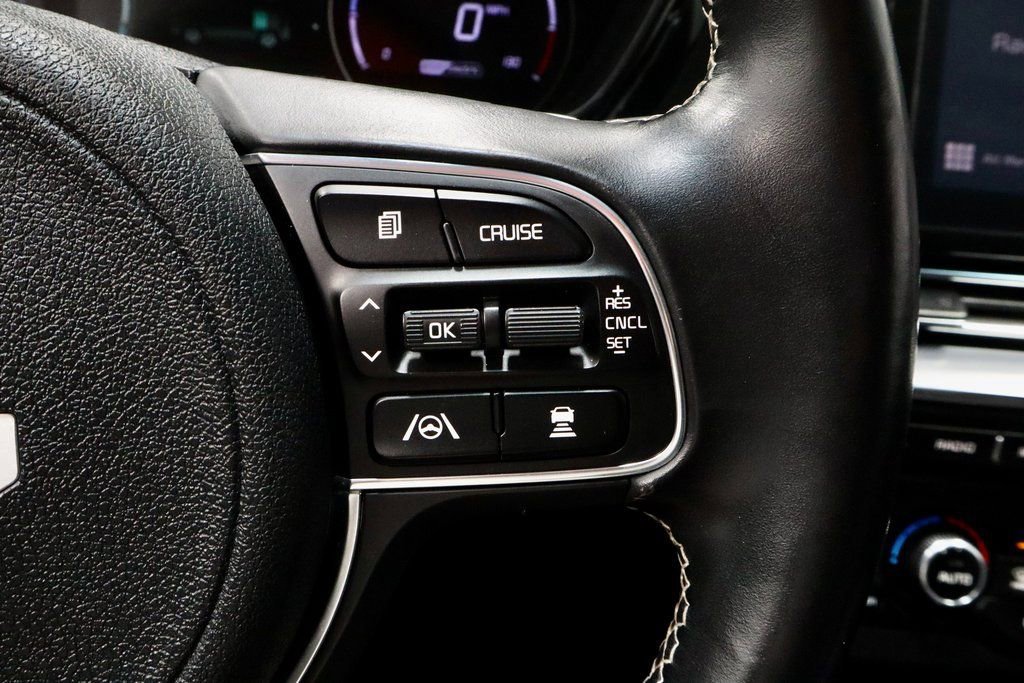 Used 2022 Kia Niro EX w/ Cold Weather Package image 29