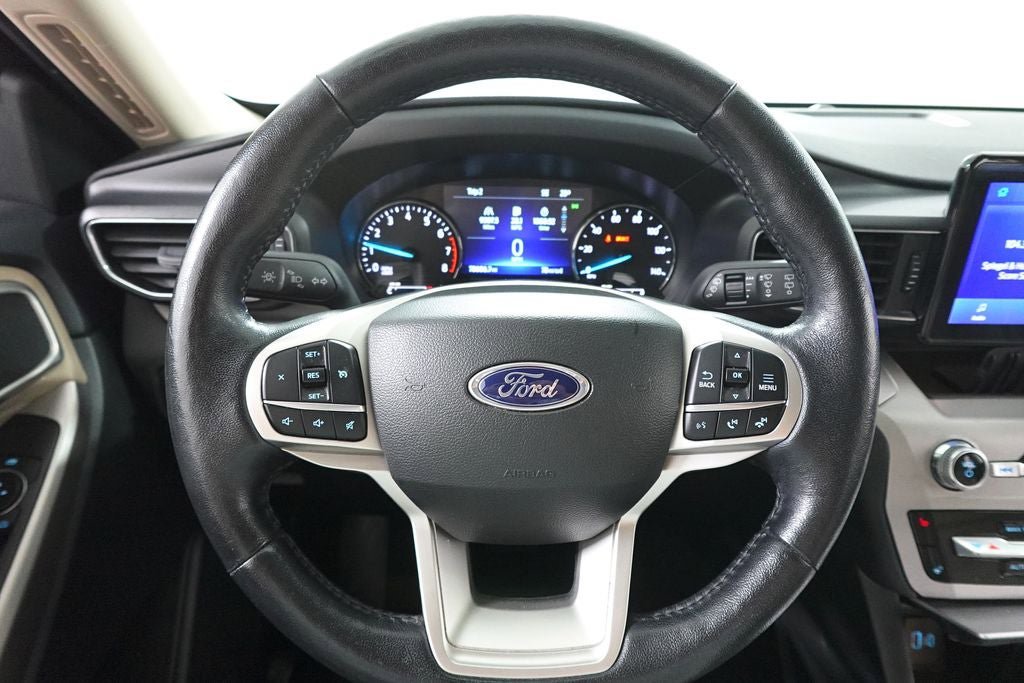 Certified 2023 Ford Explorer XLT w/ Equipment Group 202A AWD/4WD image 14