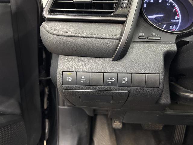 Used 2022 Toyota Camry SE image 8