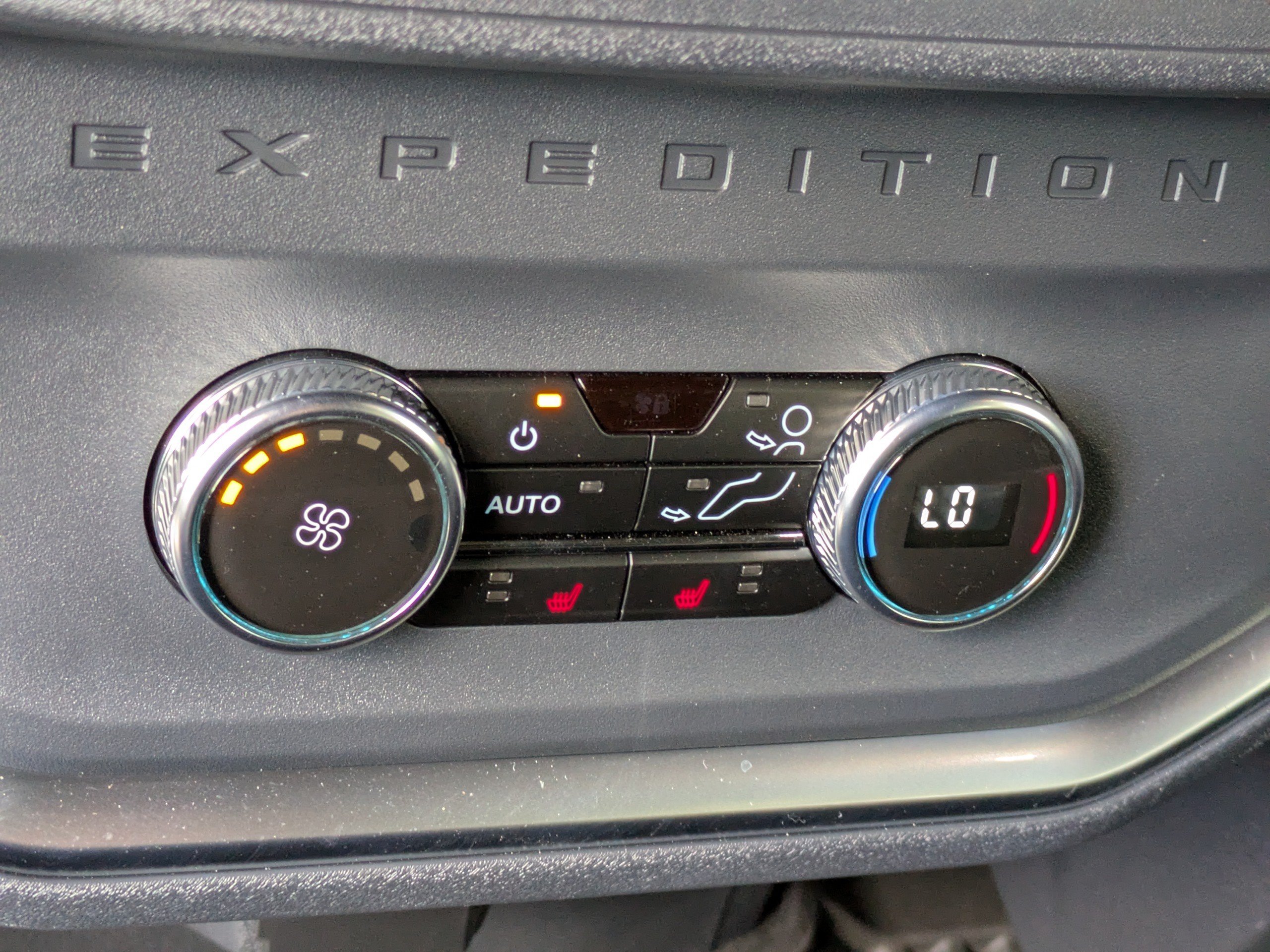 Certified 2025 Ford Expedition Tremor AWD/4WD image 21