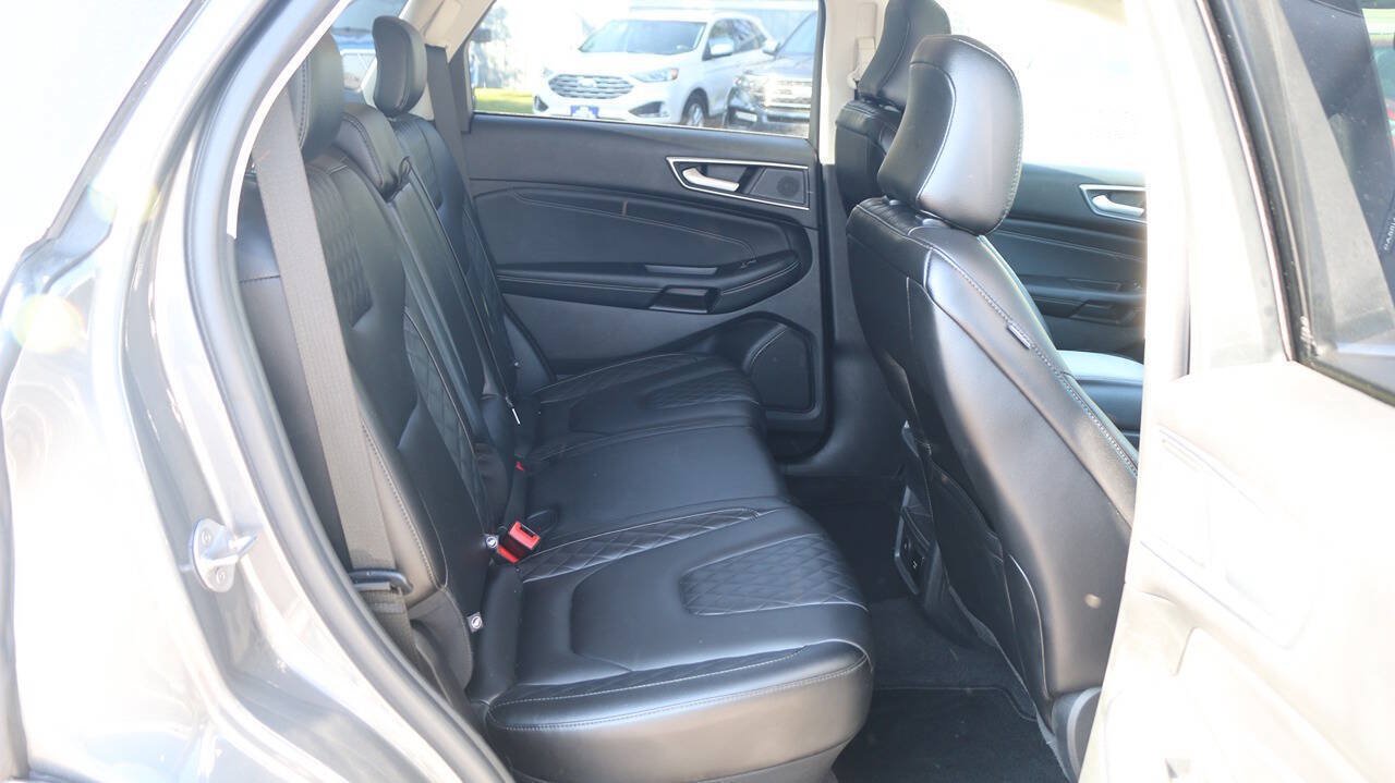 Certified 2024 Ford Edge Titanium AWD/4WD image 15