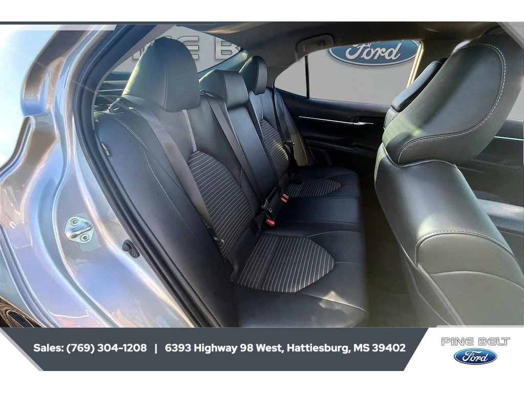 Used 2022 Toyota Camry SE FWD image 20