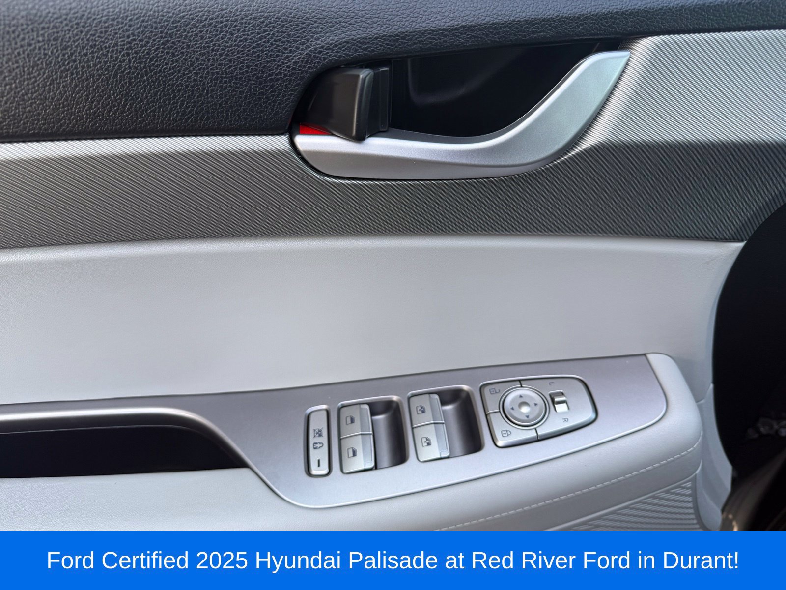 Used 2025 Hyundai Palisade SEL AWD/4WD image 14