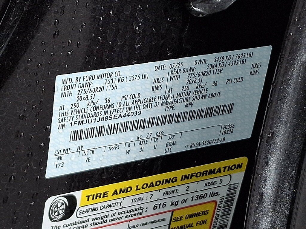 Certified 2025 Ford Expedition Active AWD/4WD image 28
