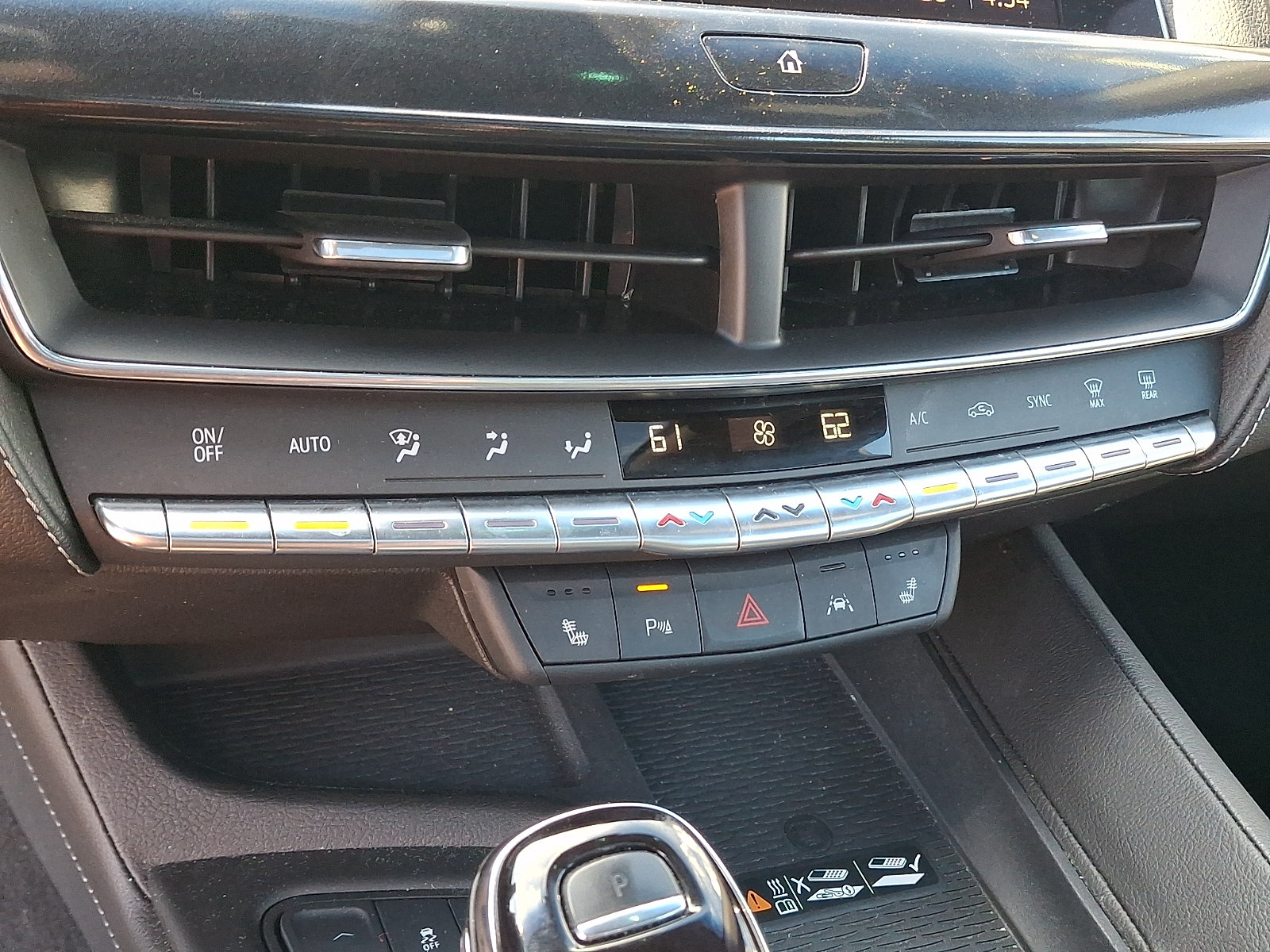 Used 2023 Cadillac CT5 Luxury w/ Sun And Sound Package AWD/4WD image 17