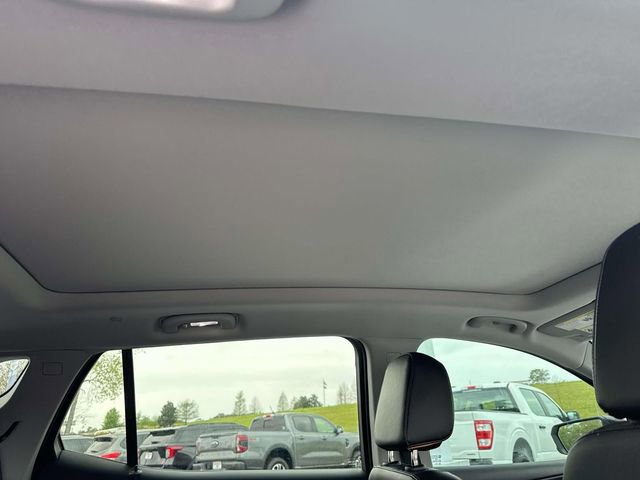 Used 2024 GMC Terrain AT4 image 10