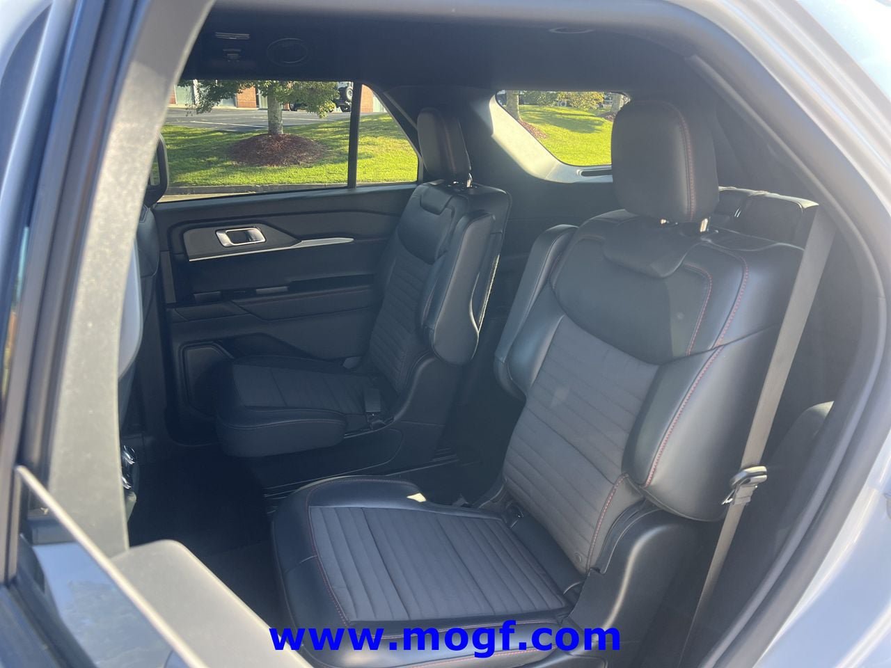 Certified 2026 Ford Explorer ST-Line AWD/4WD image 19