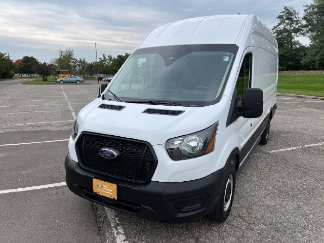 Certified 2025 Ford Transit 250 148 High Roof Extended RWD image 4