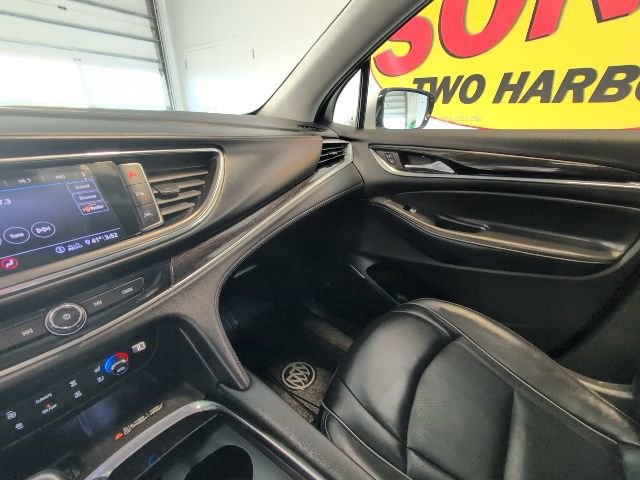 Used 2021 Buick Enclave Avenir image 30