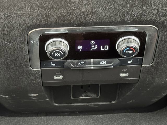 Used 2021 Chevrolet Tahoe High Country w/ Premium Package RWD image 31