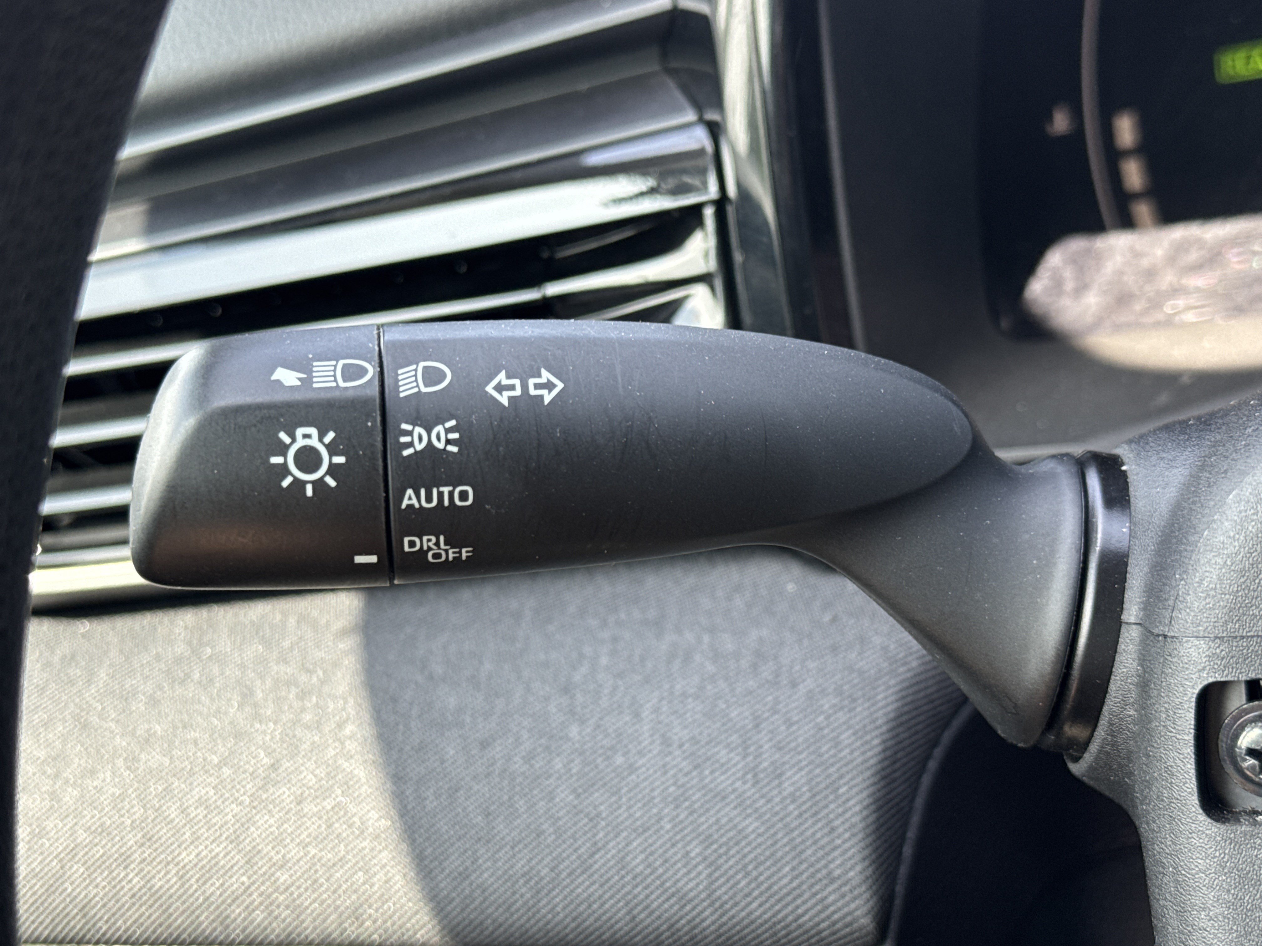 Used 2025 Toyota Camry LE FWD image 21