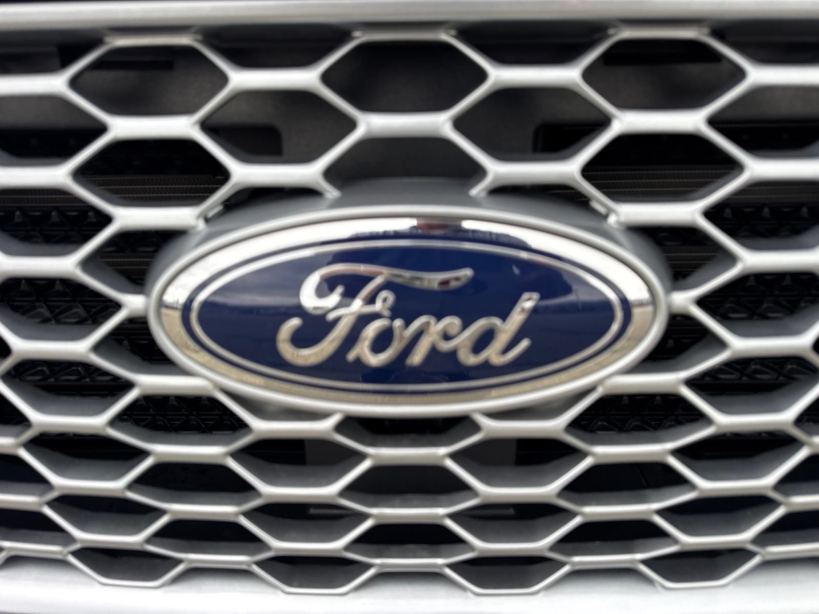 Certified 2024 Ford Edge SEL w/ Convenience Package AWD/4WD image 13