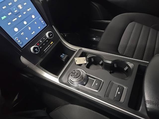 Certified 2022 Ford Edge SE w/ Black Appearance Package AWD/4WD image 37