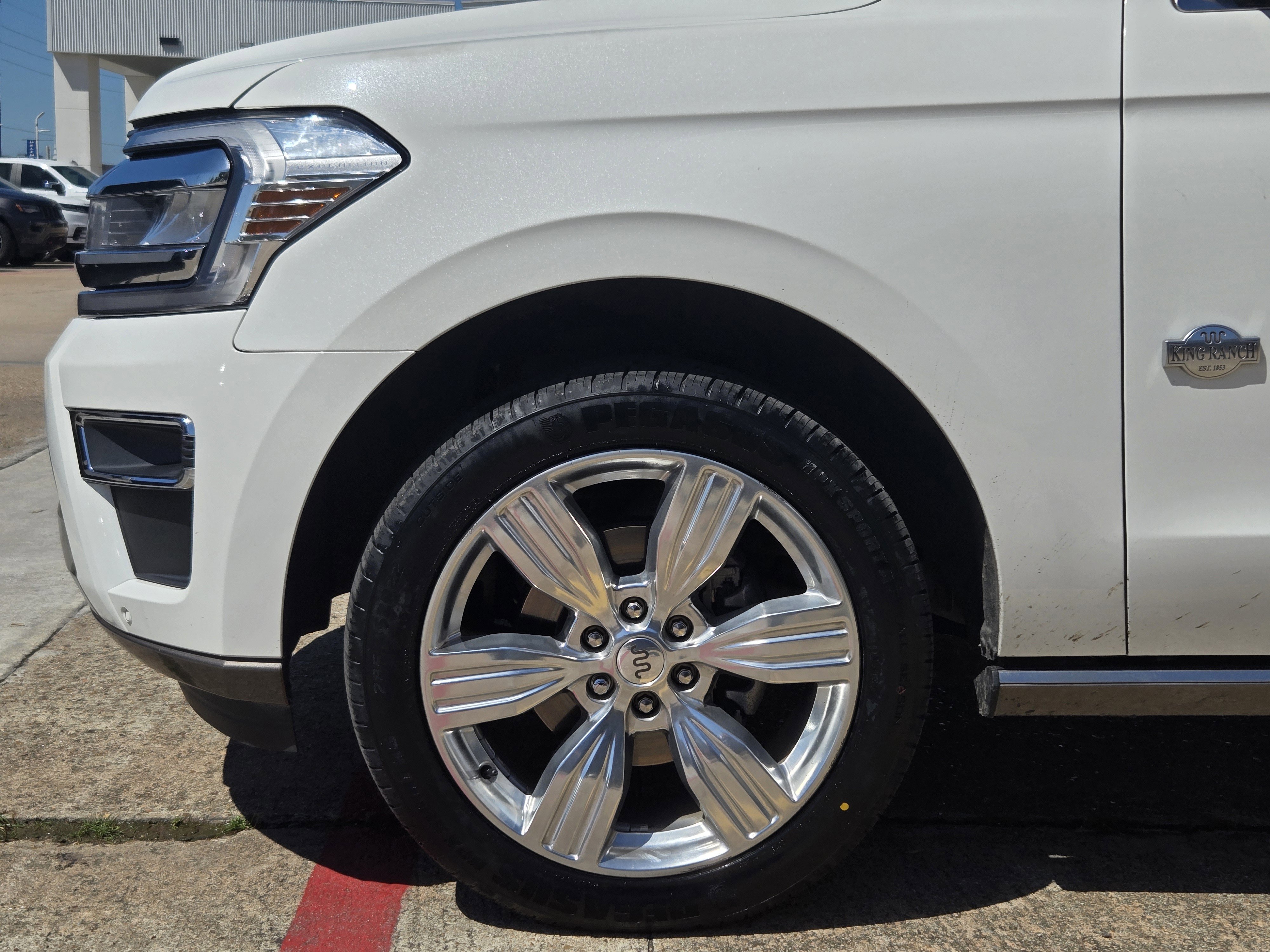 Certified 2024 Ford Expedition King Ranch AWD/4WD image 5