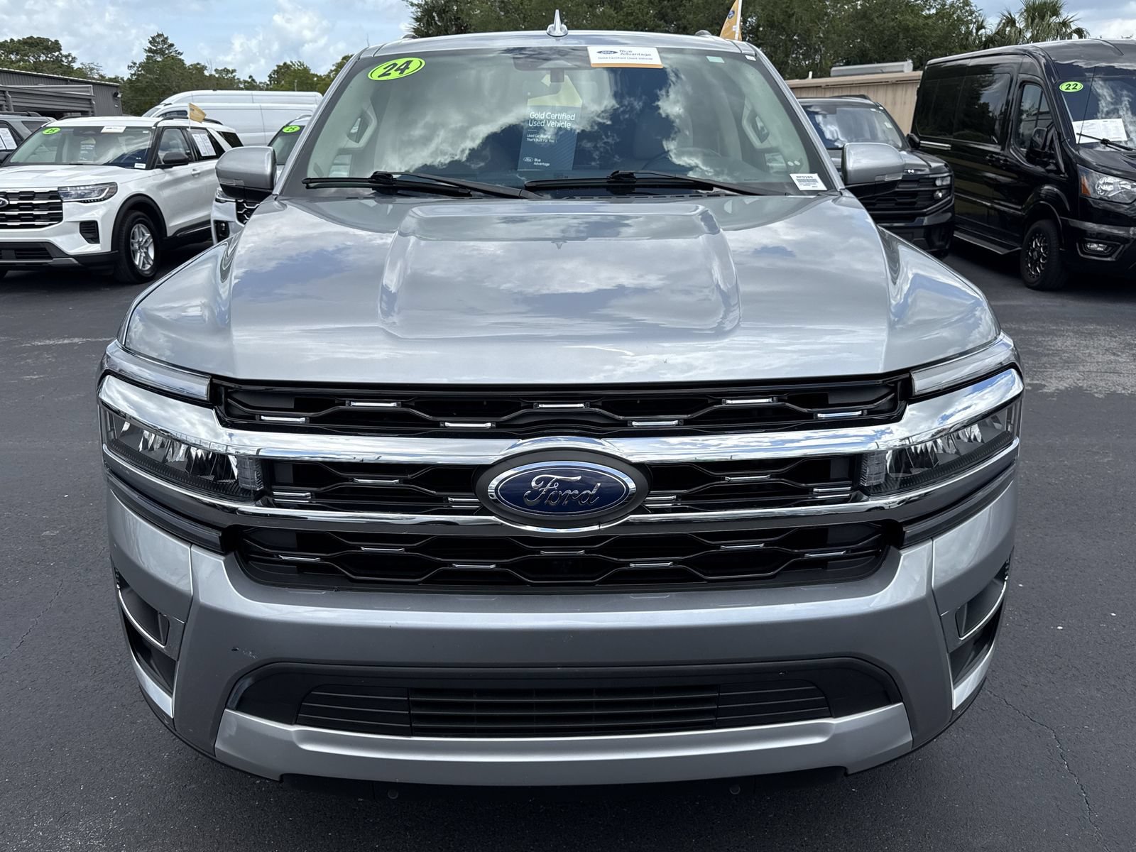 Certified 2024 Ford Expedition Max Limited RWD image 9