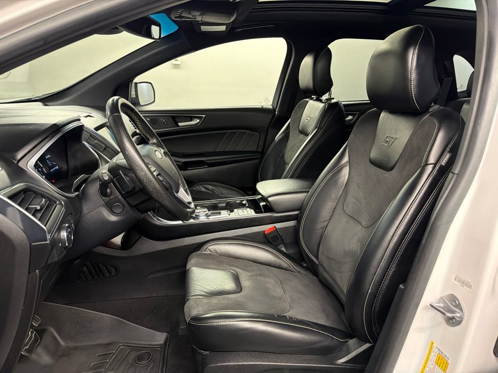 Certified 2019 Ford Edge ST w/ Equipment Group 401A AWD/4WD image 19