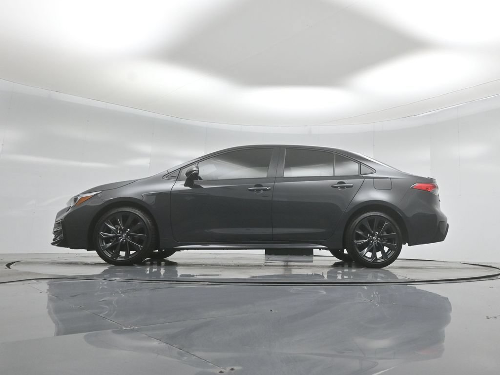 Used 2026 Toyota Corolla SE FWD image 8