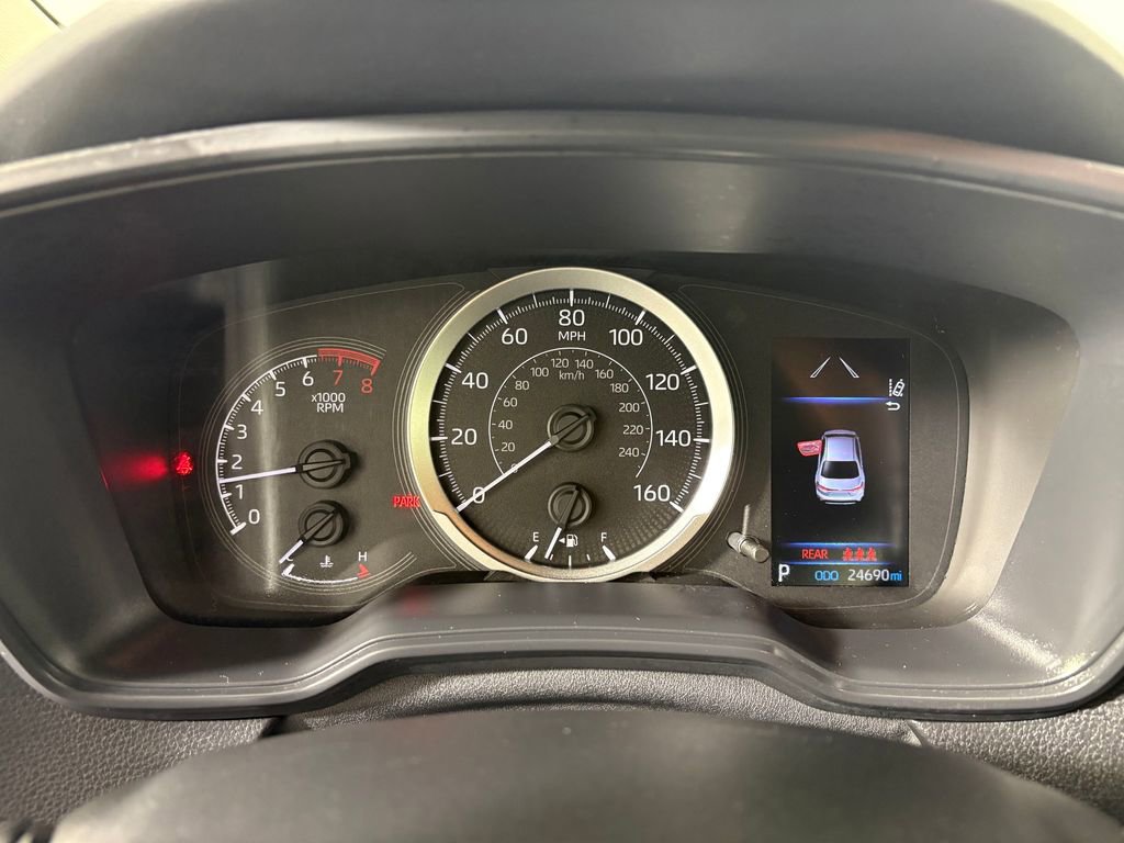 Used 2022 Toyota Corolla LE FWD image 16