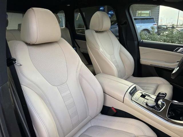 Used 2022 BMW X5 sDrive40i w/ Parking Assistance Package image 14