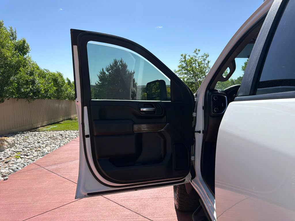 Used 2020 Chevrolet Silverado 3500 LT AWD/4WD image 10