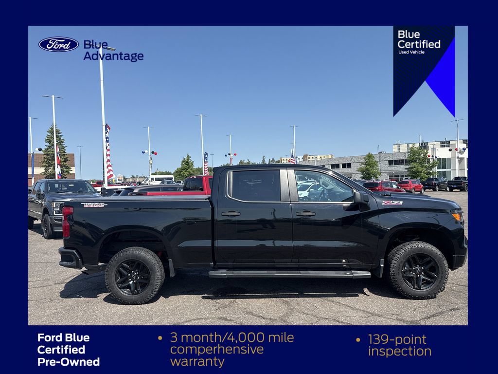 Used 2022 Chevrolet Silverado 1500 Custom Trail Boss w/ LPO, Dark Essentials Package AWD/4WD image 6
